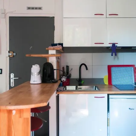 Studio 21 Mquiet And Bright For 2 In Paris Apartment Paris